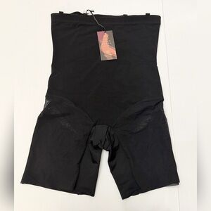 Honeylove NWT Black Super Power Shorts - 1X